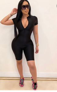 A Plus Size ISolid Zipper Short Sleeve Skinny Playsuit